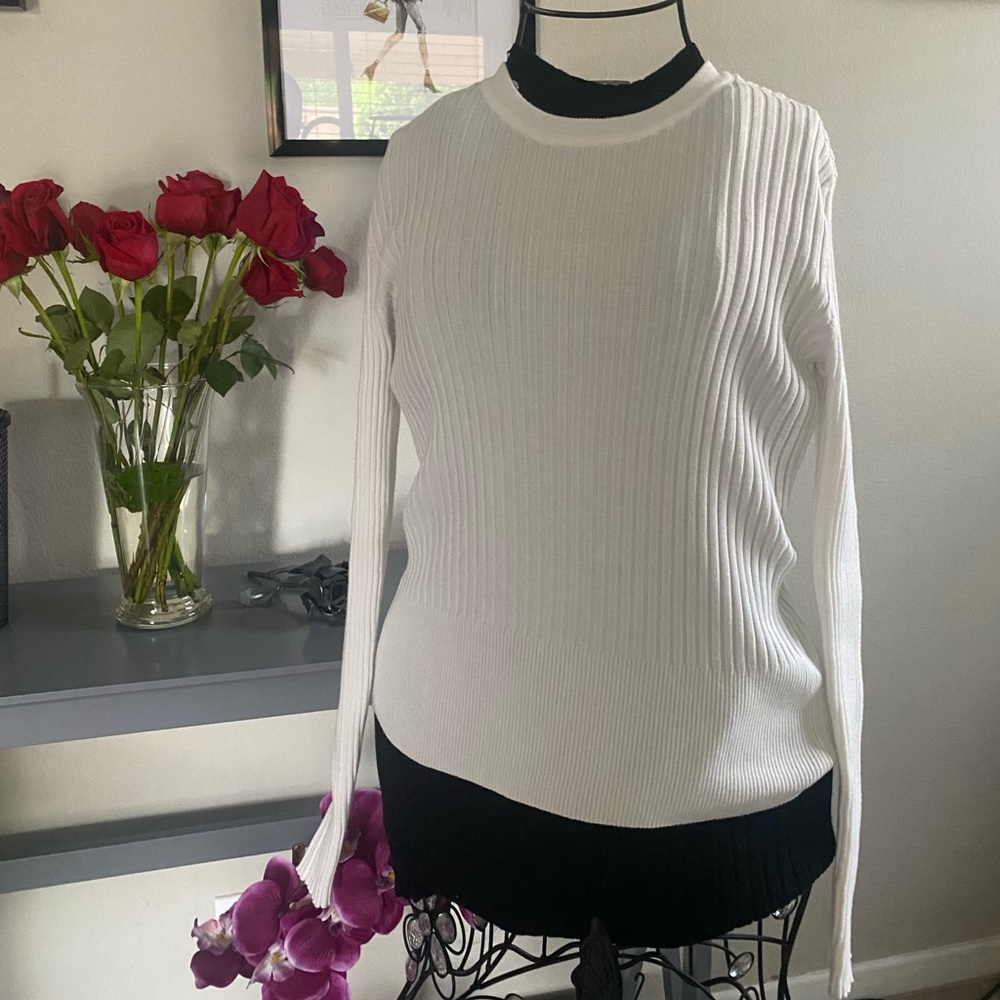 Long sleeve sweater